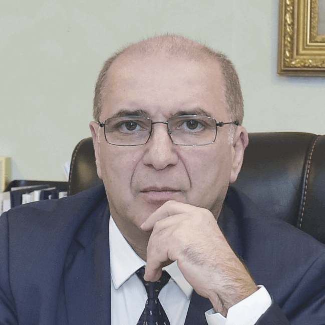 президент Ассоциации российских банков Гарегин Тосунян